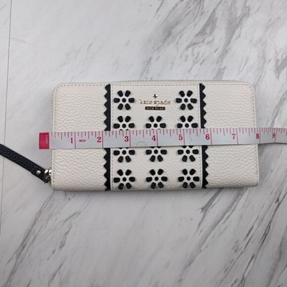 NWT Kate Spade Bryant Court Neda Black White Wallet - Picture 6 of 7